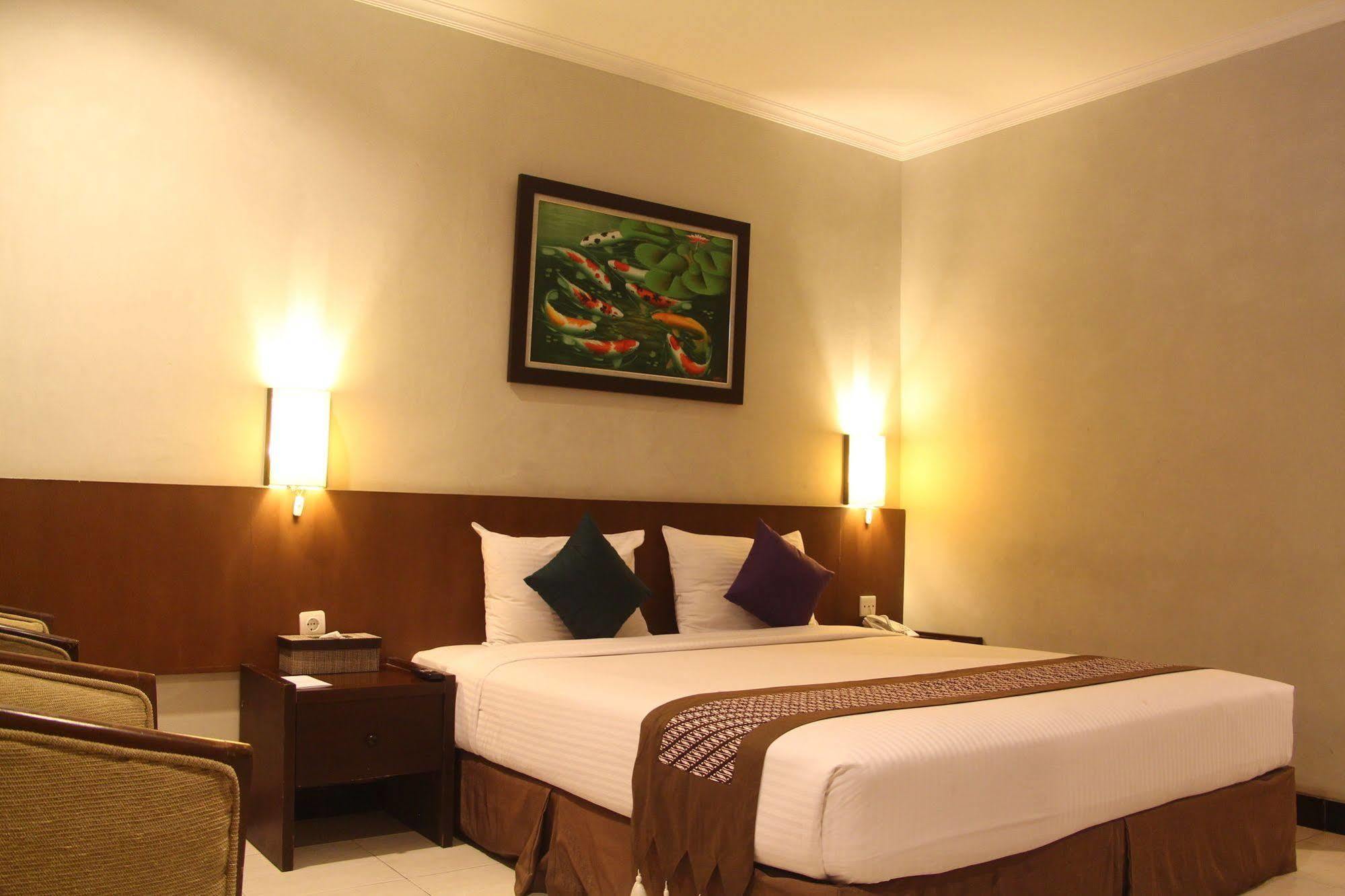 Cakra Kembang Hotel Kejayan Eksteriør billede
